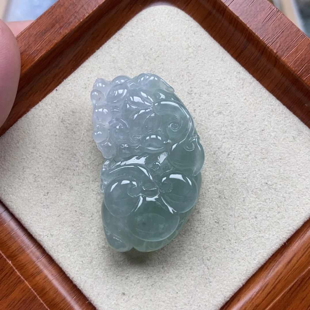 翡翠未镶嵌颈饰霸王貔貅吊坠