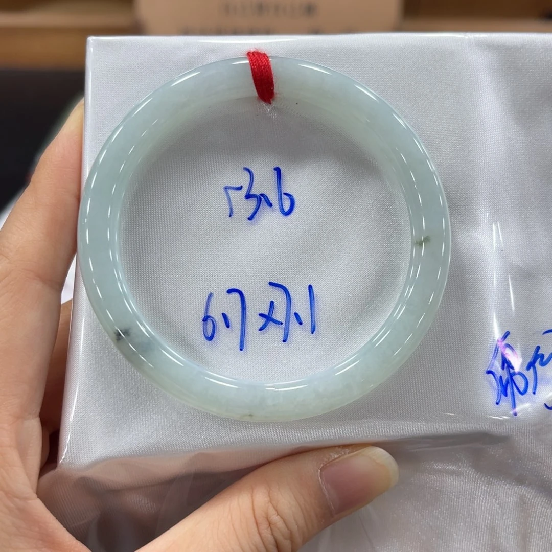 未镶嵌手镯翡翠翡翠