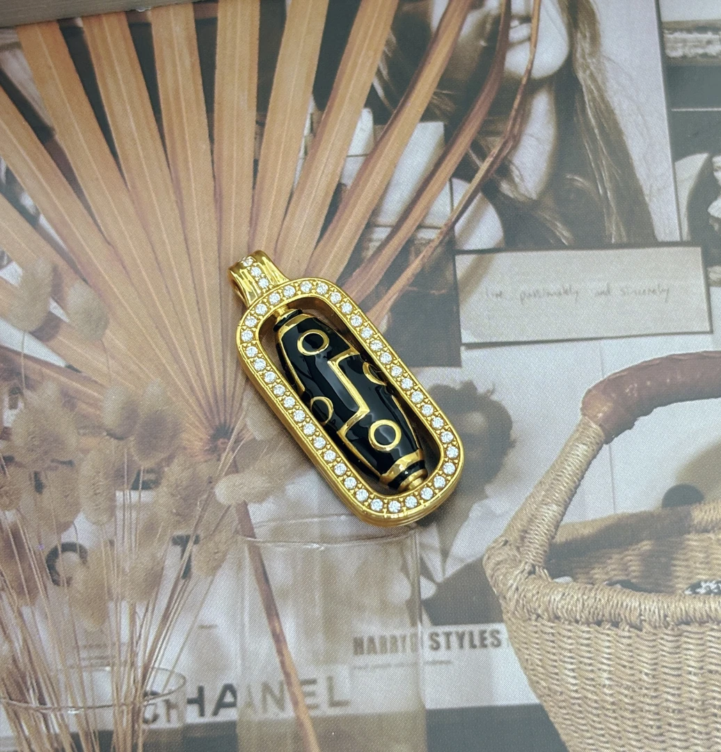 18K金烤漆工艺黑色天珠吊坠