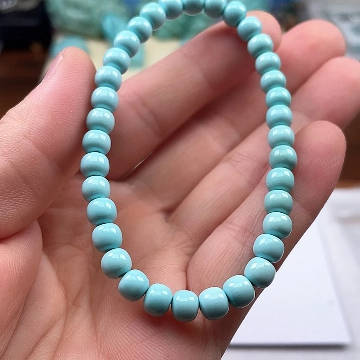 绿松石颈饰未镶嵌