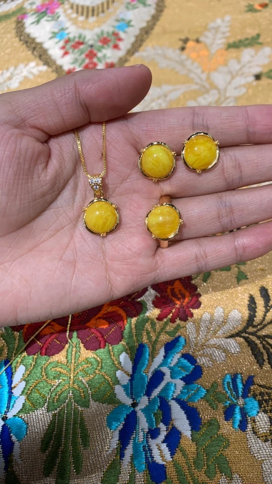 女士冬季款新款藏袍金色修身显瘦ins外搭环