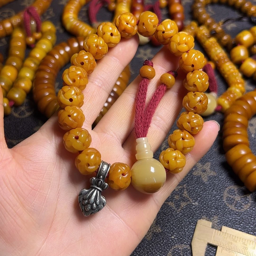 香榧木藏区手串牛骨