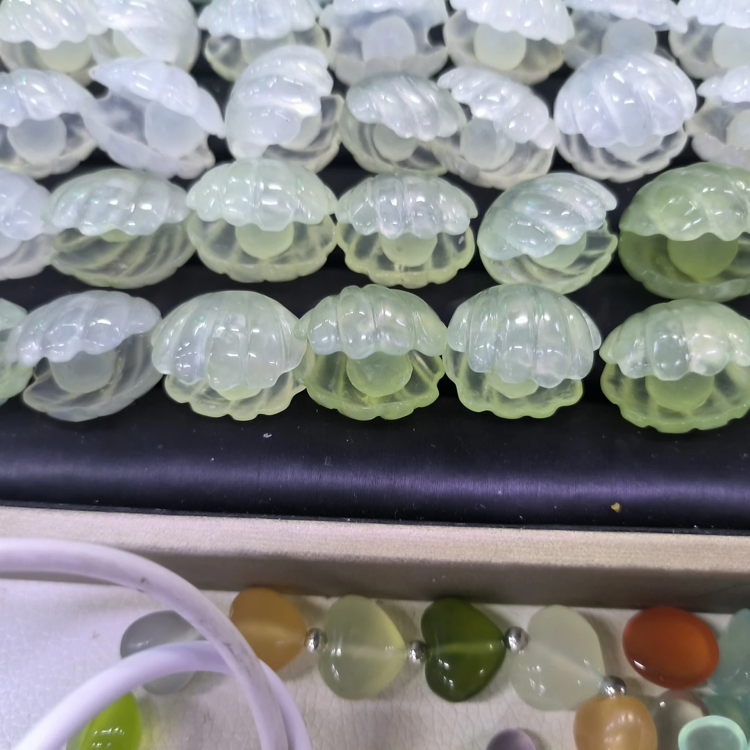 岫玉精美手工吊坠