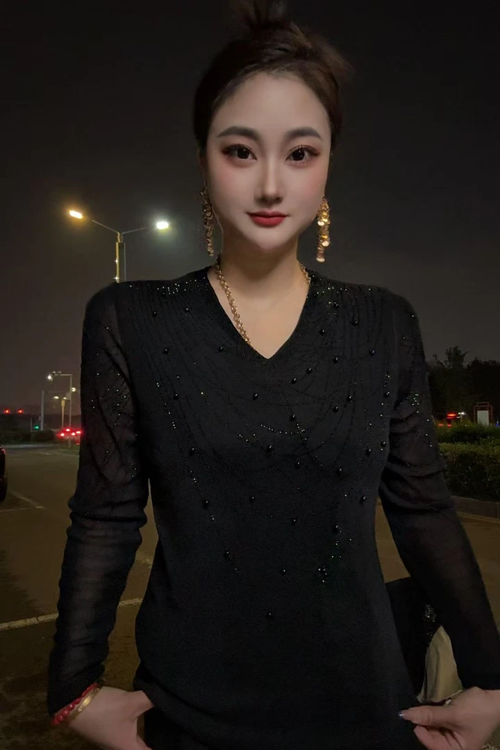 【大宁宠粉】早秋串珠满钻针织衫1