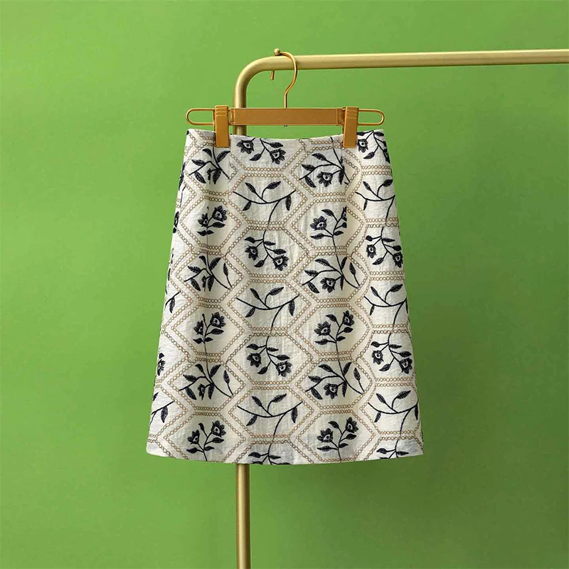 亚麻半身裙女2025新款夏季高腰显瘦a字裙小个子绣花短裙包臀裙子