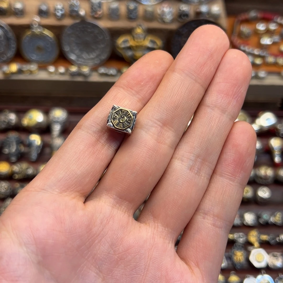 足银搭配示范白色