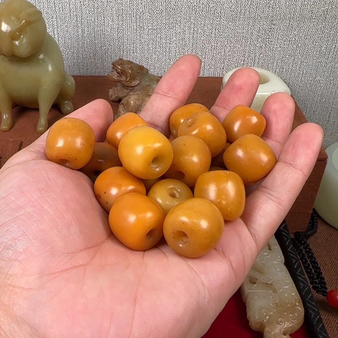 x***8非常精美的脖挂件