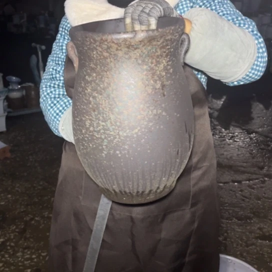 红陶口22高33瑕疵