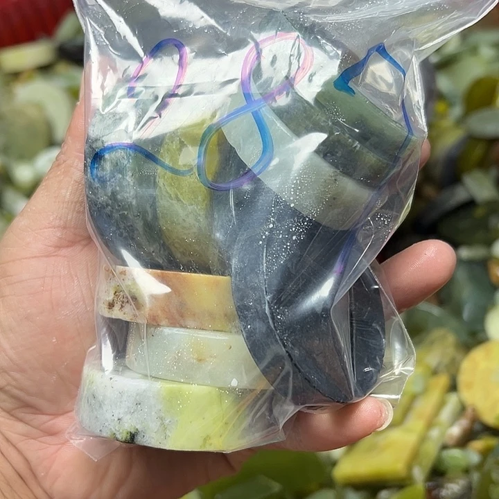 未镶嵌蛇纹石玉鱼缸石，盆景石