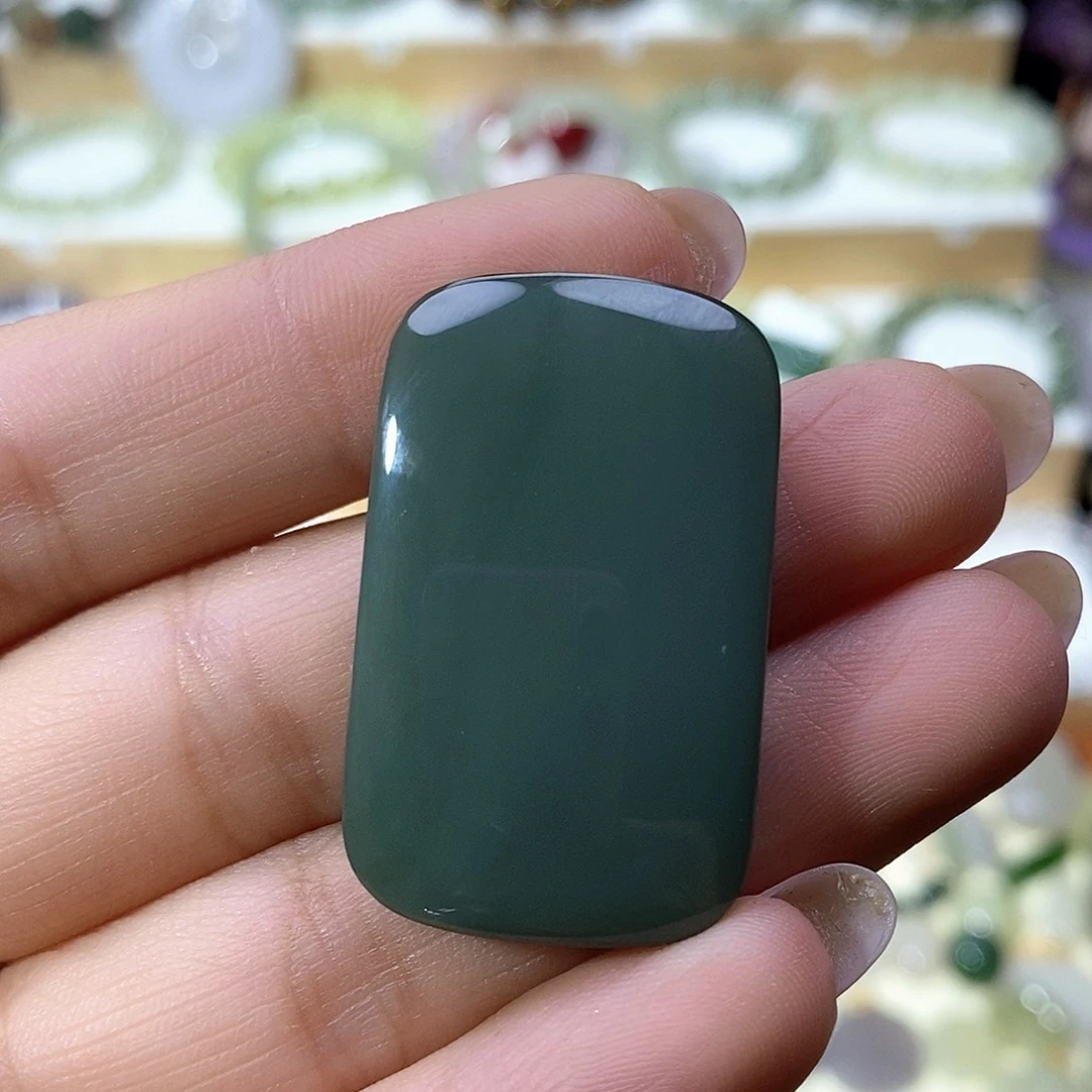 和田玉未镶嵌吊坠(赠链)小*玲碧玉无事牌