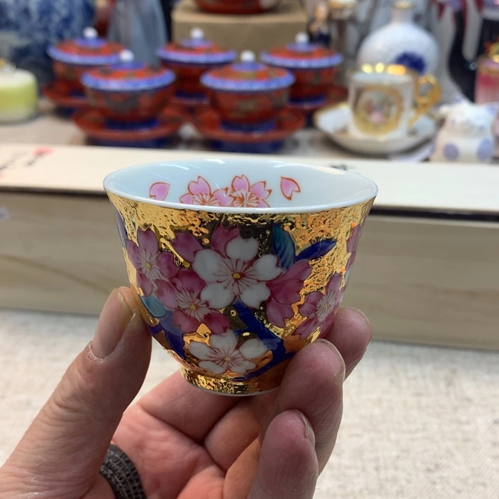 金瓷阁家的美丽瓷器