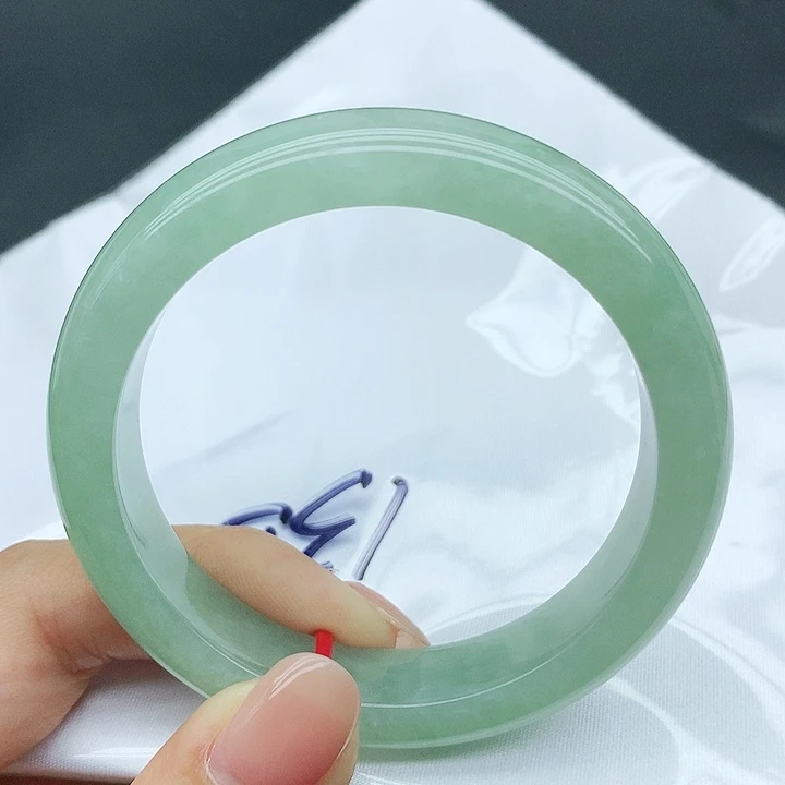 未镶嵌手镯翡翠130