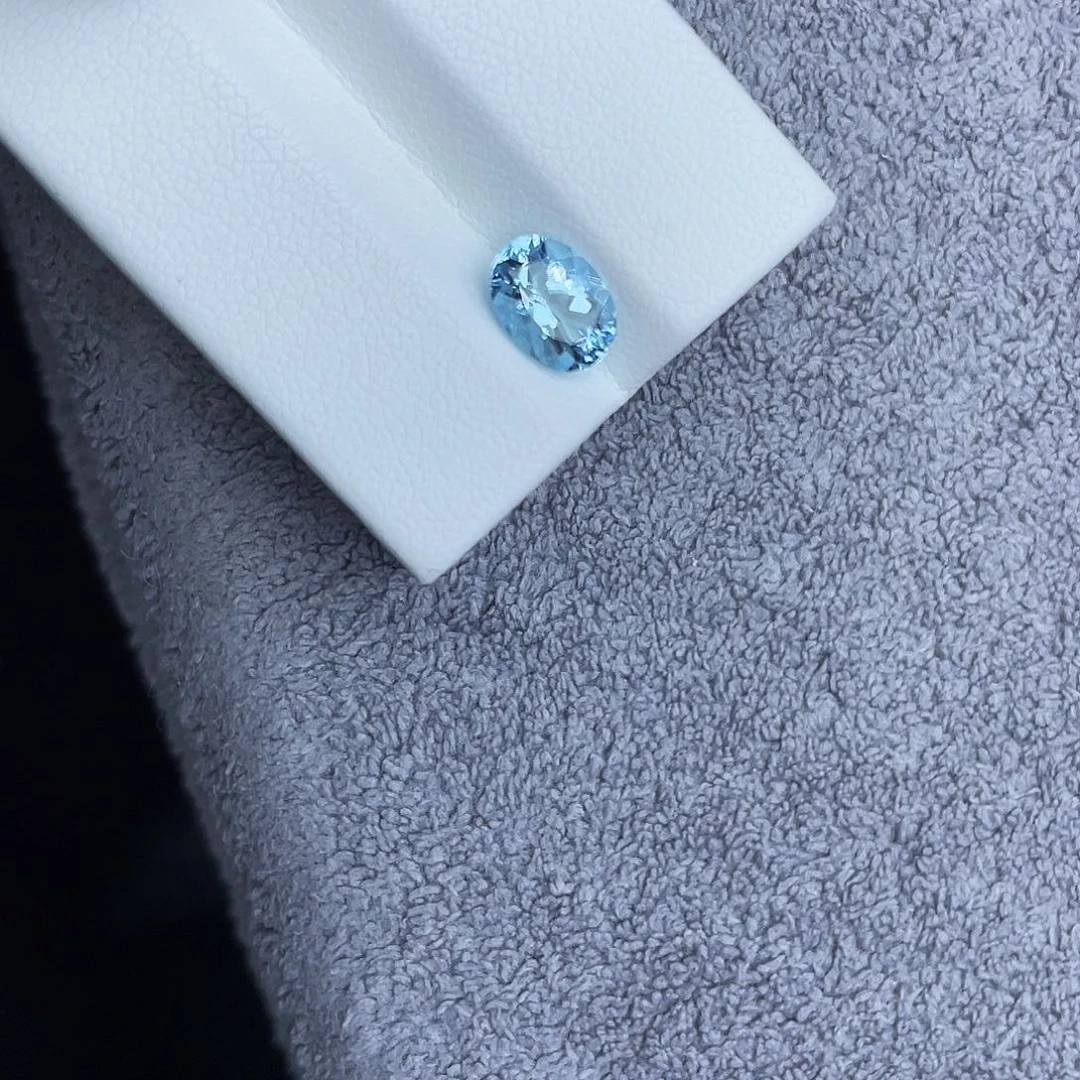 海蓝宝石裸石1.09Ct。