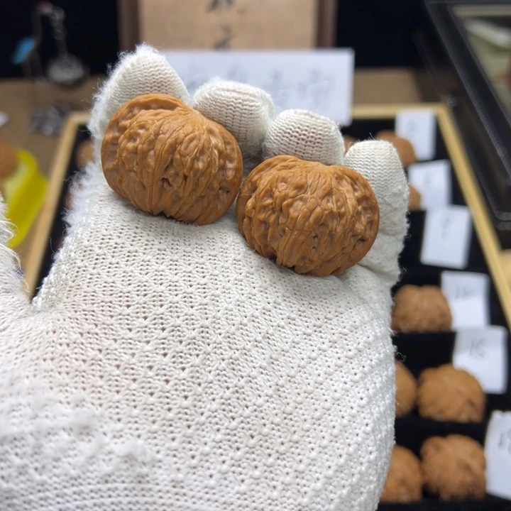 文玩核桃把件磨盘
