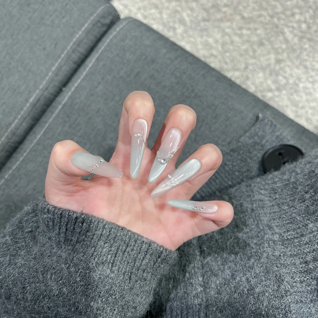 【青栀】春夏清新渐变浅绿色系侧光猫眼精致手工穿戴甲