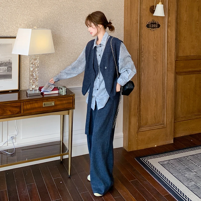 开春韩系穿搭一整套高级感藏青色马甲阔腿裤三件套2025新款套装女