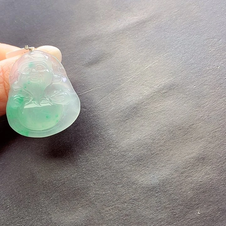 颈饰未镶嵌石英质玉