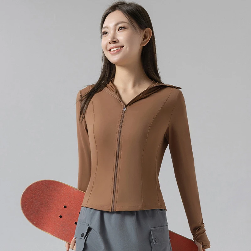 TIFICY户外夏季新款黑胶帽檐修身锦纶防晒衣女户外旅游透气修身