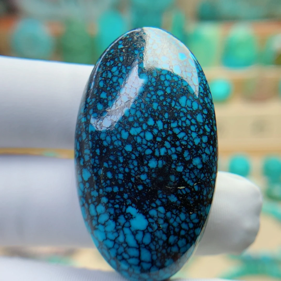 绿松石颈饰未镶嵌