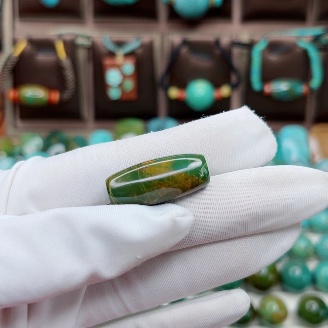 绿松石未镶嵌原矿