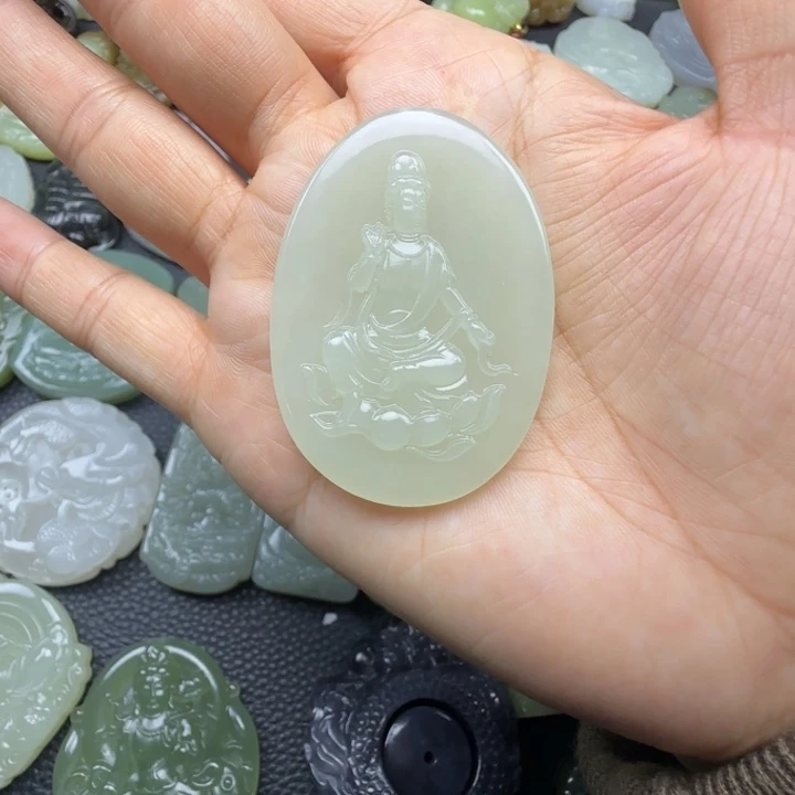 和田玉未镶嵌珠宝奇石