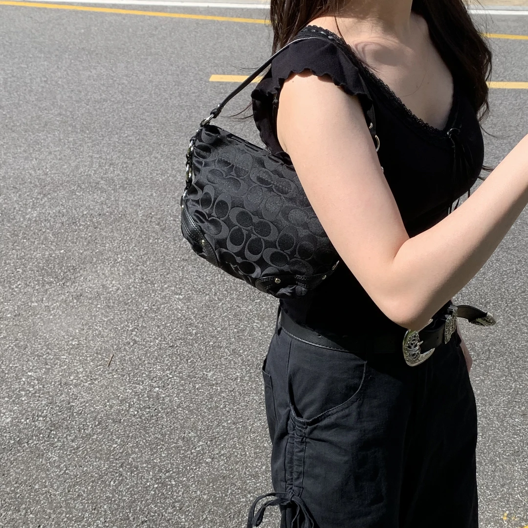 99新 COACH/蔻驰 Coach黑色老花帆布拼皮小号元宝包单肩斜挎包