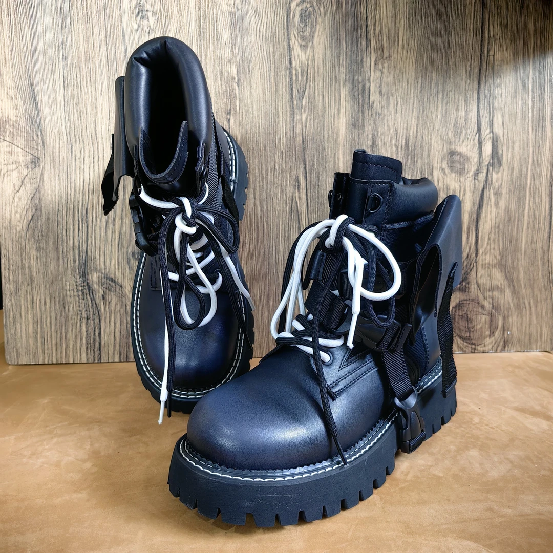 顺丰包邮 手速福利 外贸女款高帮个性马丁靴福利