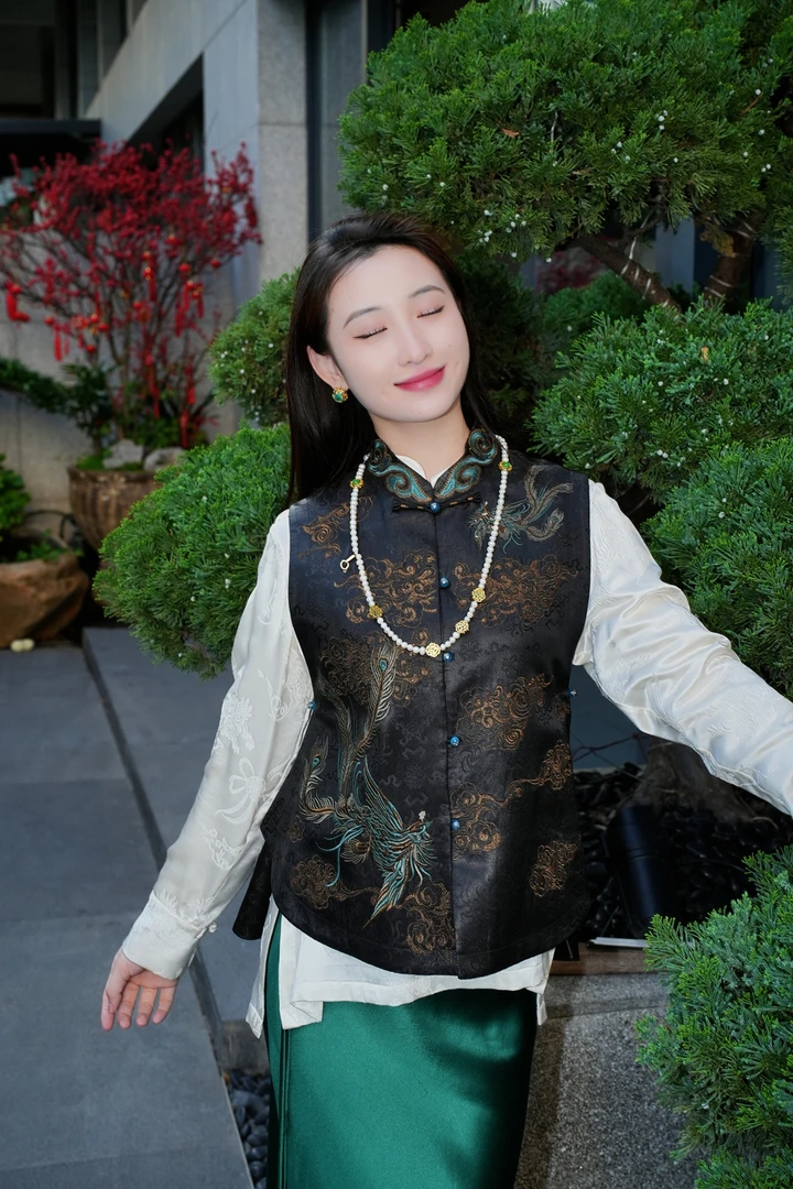 蓝大【莺寒云】新中式桑蚕丝马甲7513