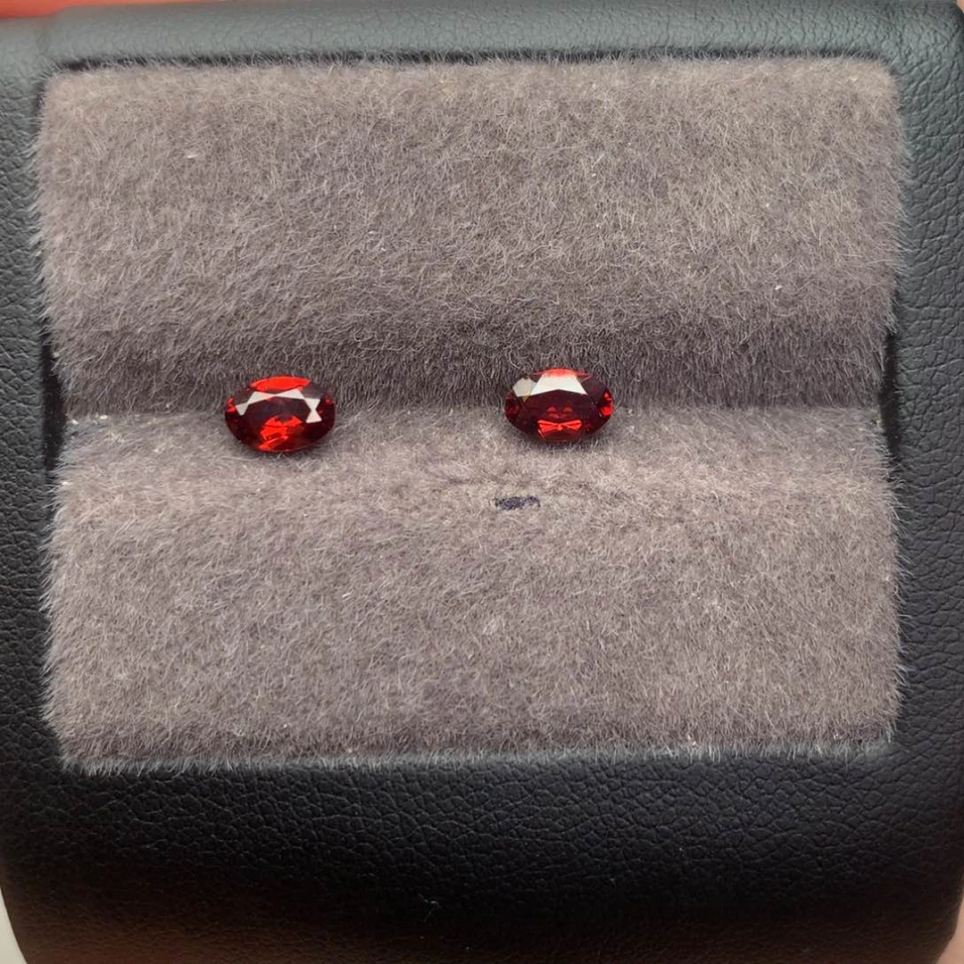 未镶嵌裸石石榴石