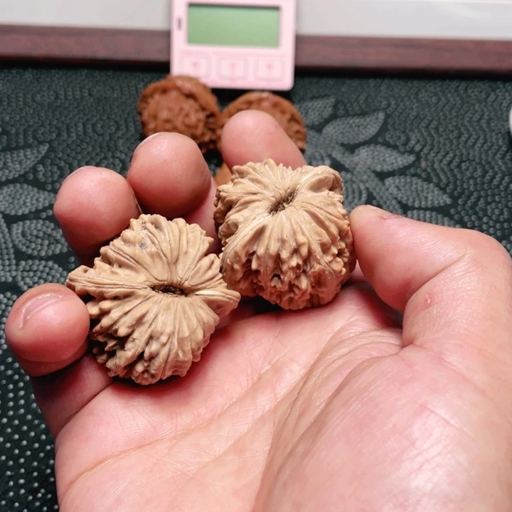 文玩核桃吊坠大*四座楼