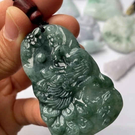 翡翠未镶嵌挂件翡翠