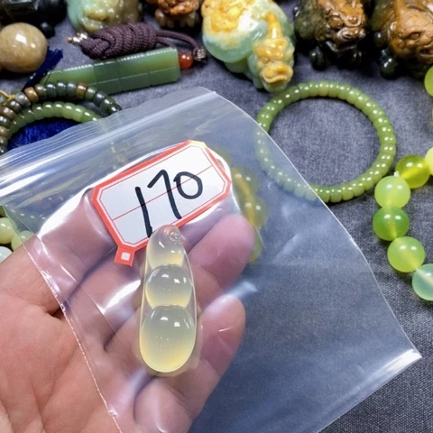 未镶嵌蛇纹石玉手链