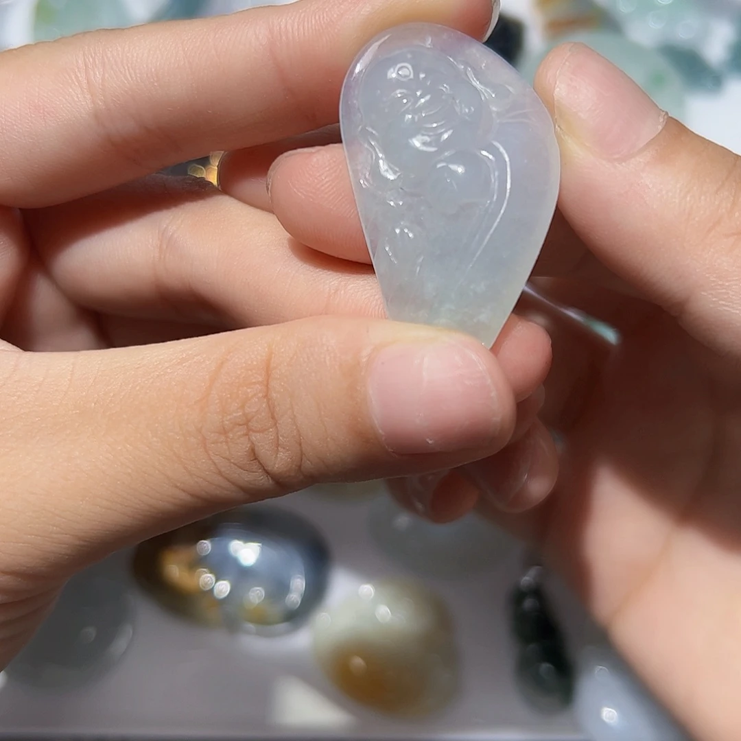 翡翠未镶嵌颈饰天然A货翡翠