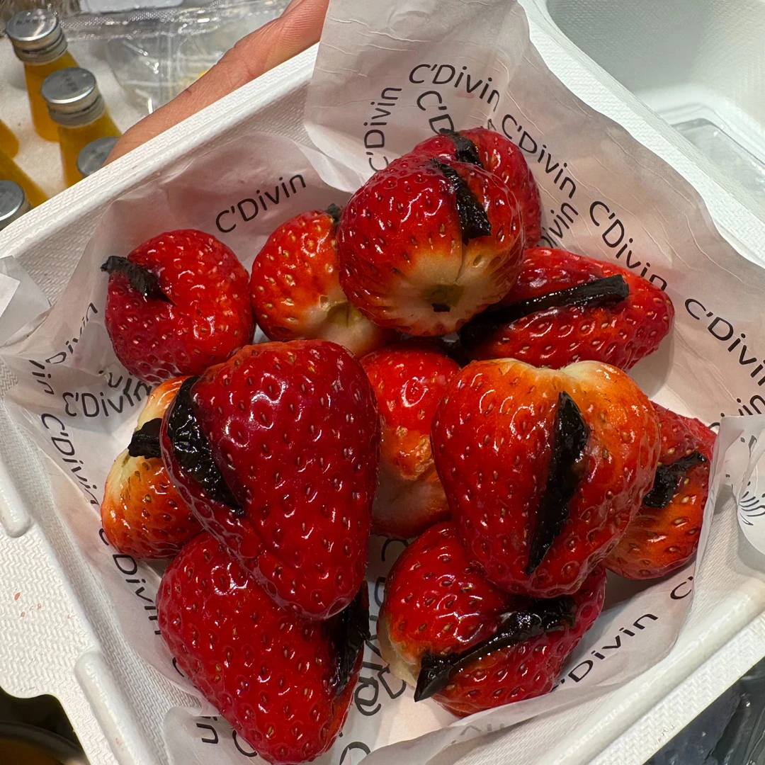 果切果切草莓夹乌梅/半斤