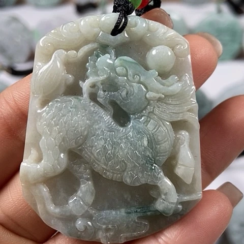 翡翠颈饰未镶嵌麒麟福利