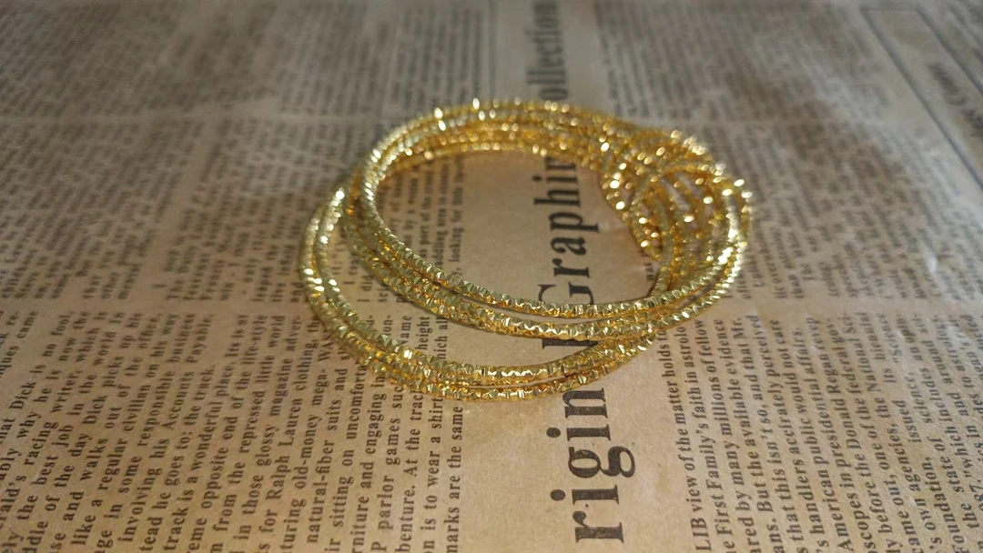 z35时尚女士百搭手镯