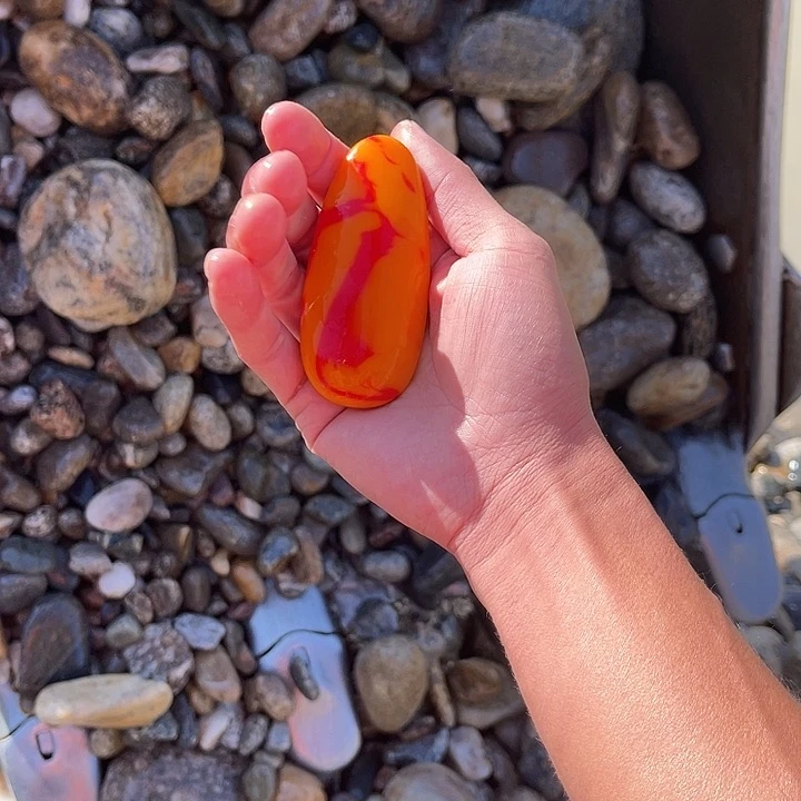 未镶嵌和田玉（糖玉）珠宝奇石