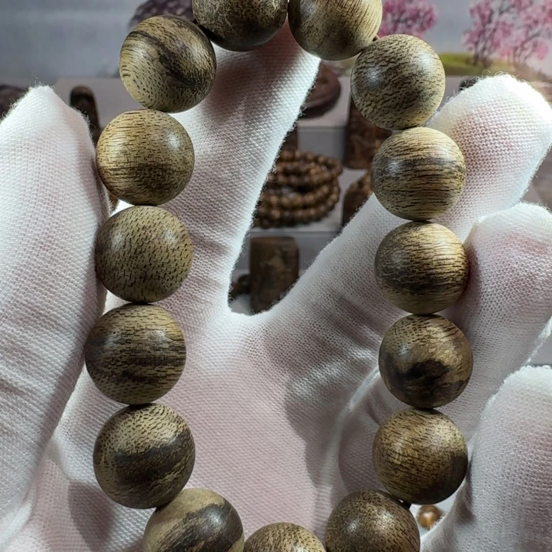 沉香沉香碎屑文莱黑棋1.47八五沉21.1克