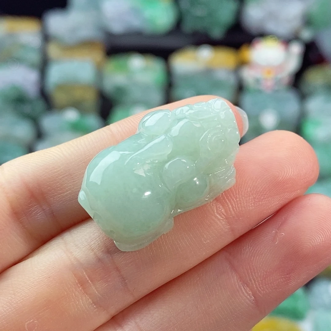 颈饰未镶嵌翡翠天然