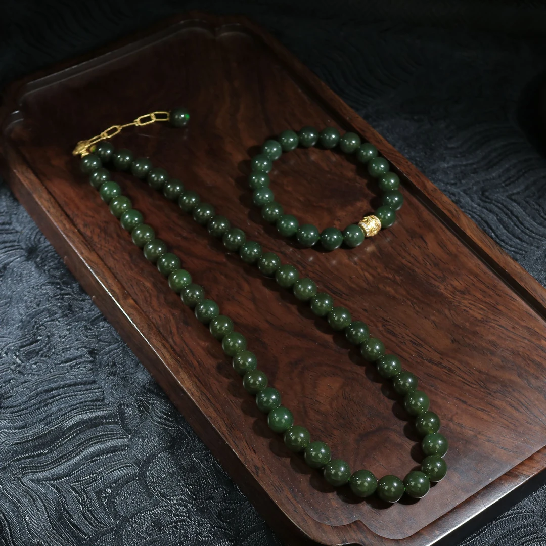 凰一品 和田玉大点位松柏绿套装s925（送耳钩）