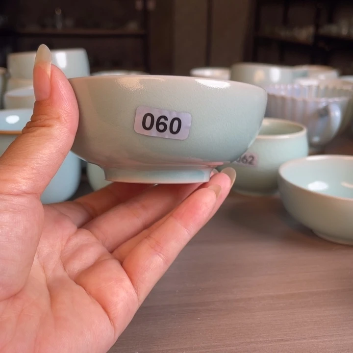 060号仿古普洱杯不开片瑕品