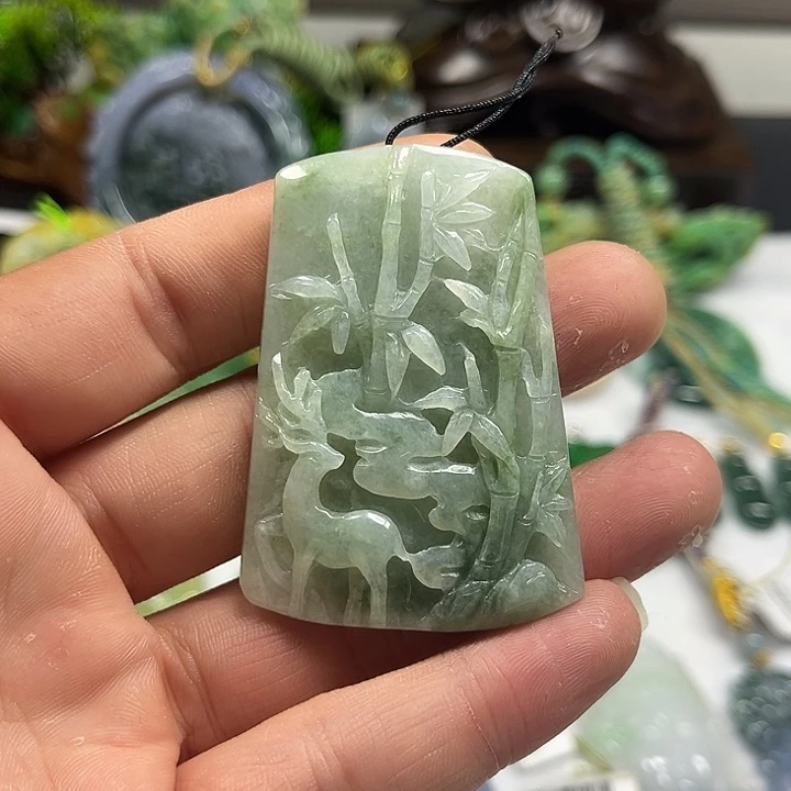 翡翠未镶嵌吊坠(不含链)