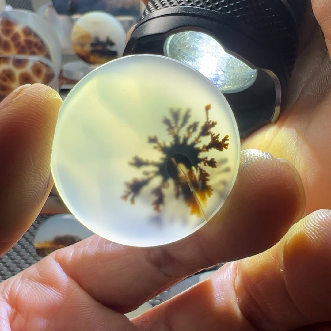 未镶嵌玛瑙/玉髓珠宝奇石