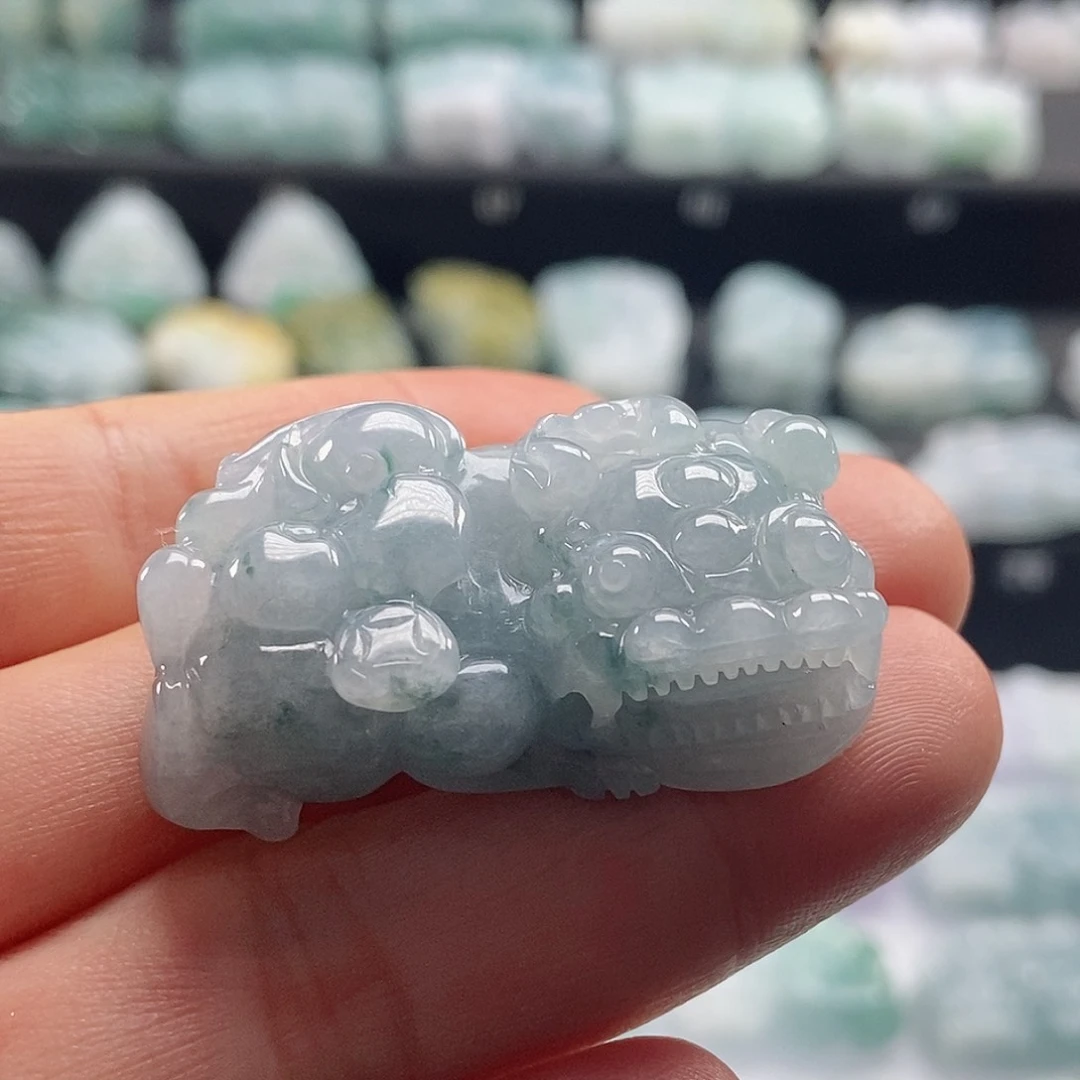 颈饰未镶嵌翡翠翡翠貔貅