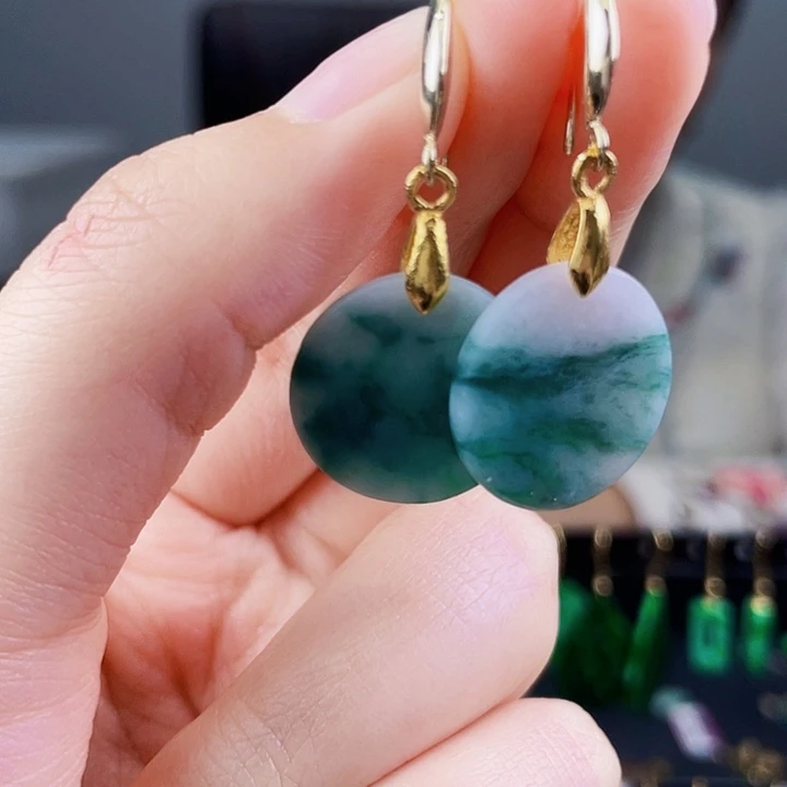 翡翠耳饰未镶嵌饰品