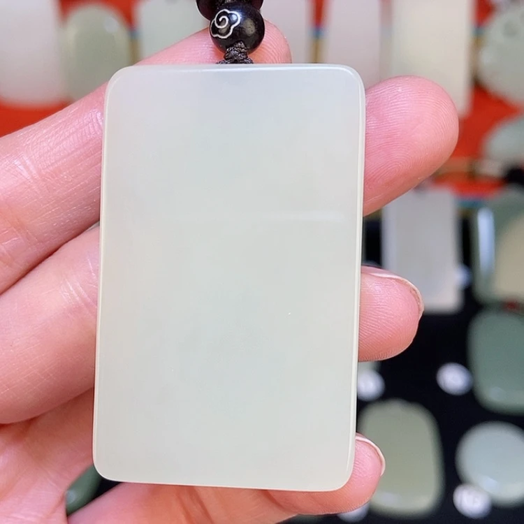 【闪购商品】颈饰未镶嵌和田玉