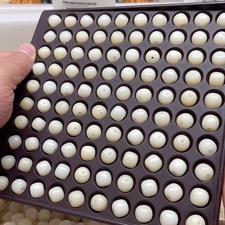 白玉菩提吊坠微瑕10-9奶白桶珠100颗卡灯牌宠100颗