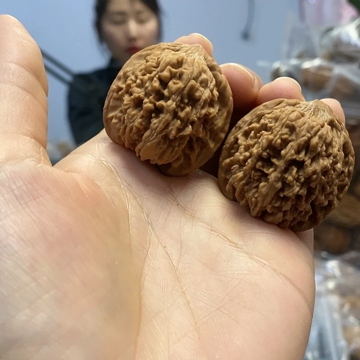 文玩核桃把件36.5满天星老树