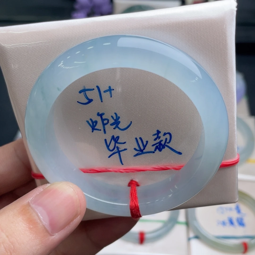 翡翠未镶嵌手镯翡翠手镯