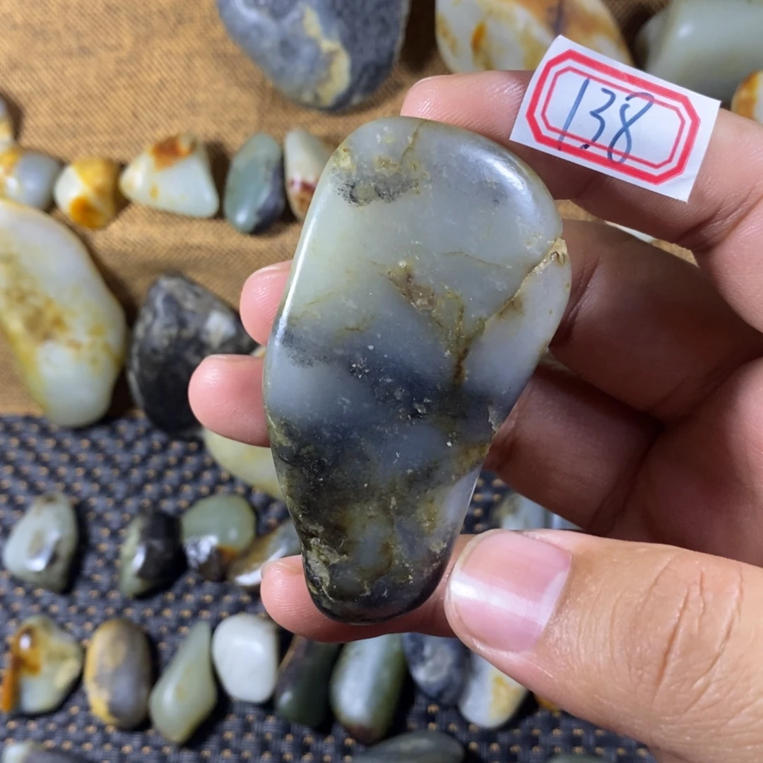 和田玉（糖玉）未镶嵌挂件